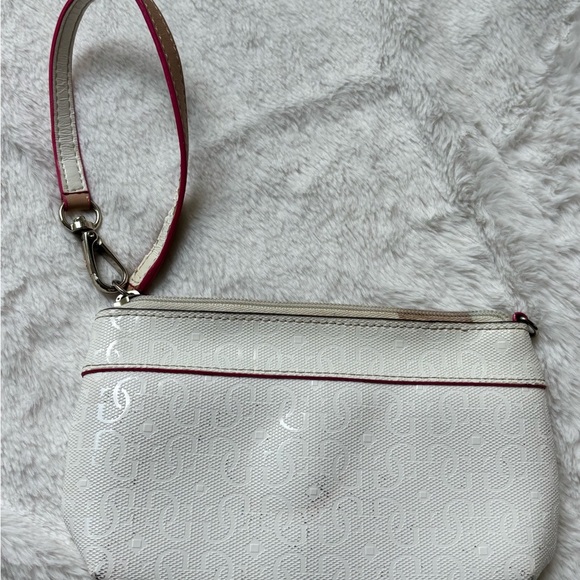 GUESS White Pink Monogram Wristlet Clutch Wallet | Logo Pattern Classic - Picture 3 of 9